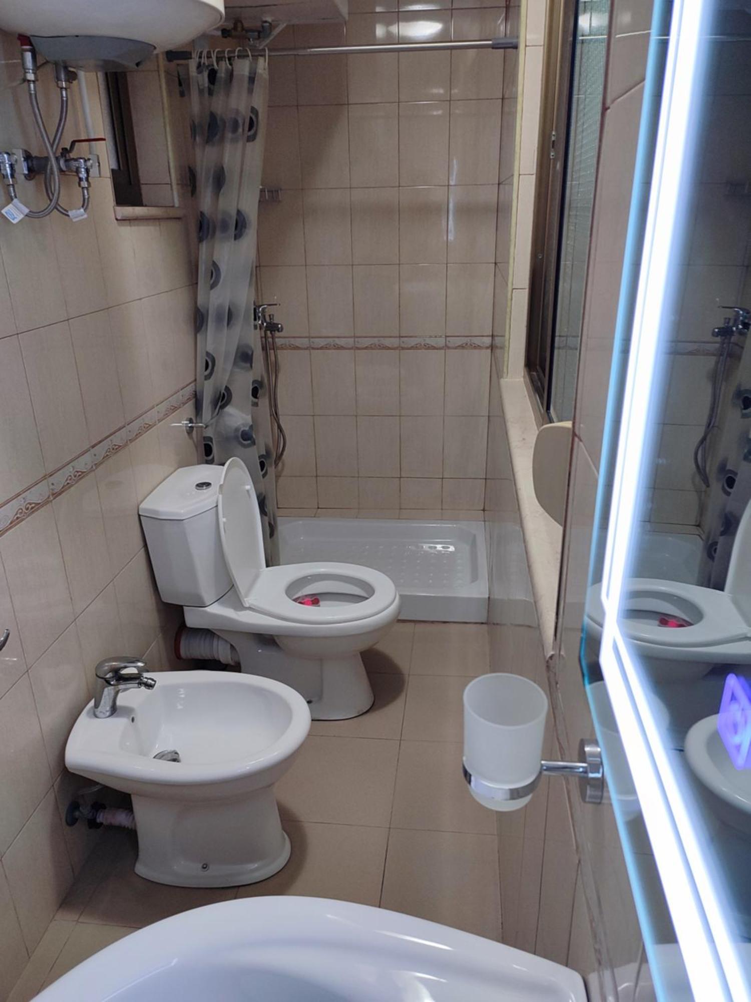 Lb Apartments Tirana Buitenkant foto