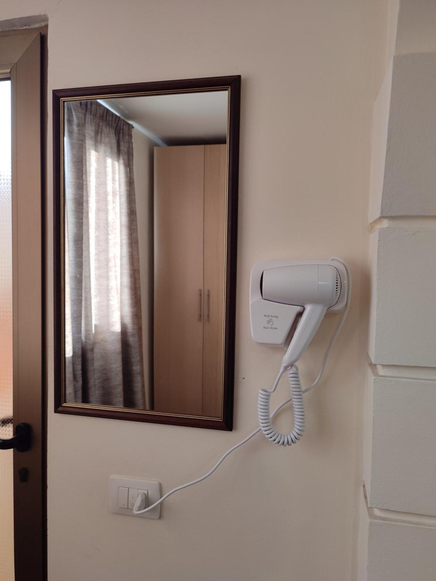 Lb Apartments Tirana Buitenkant foto