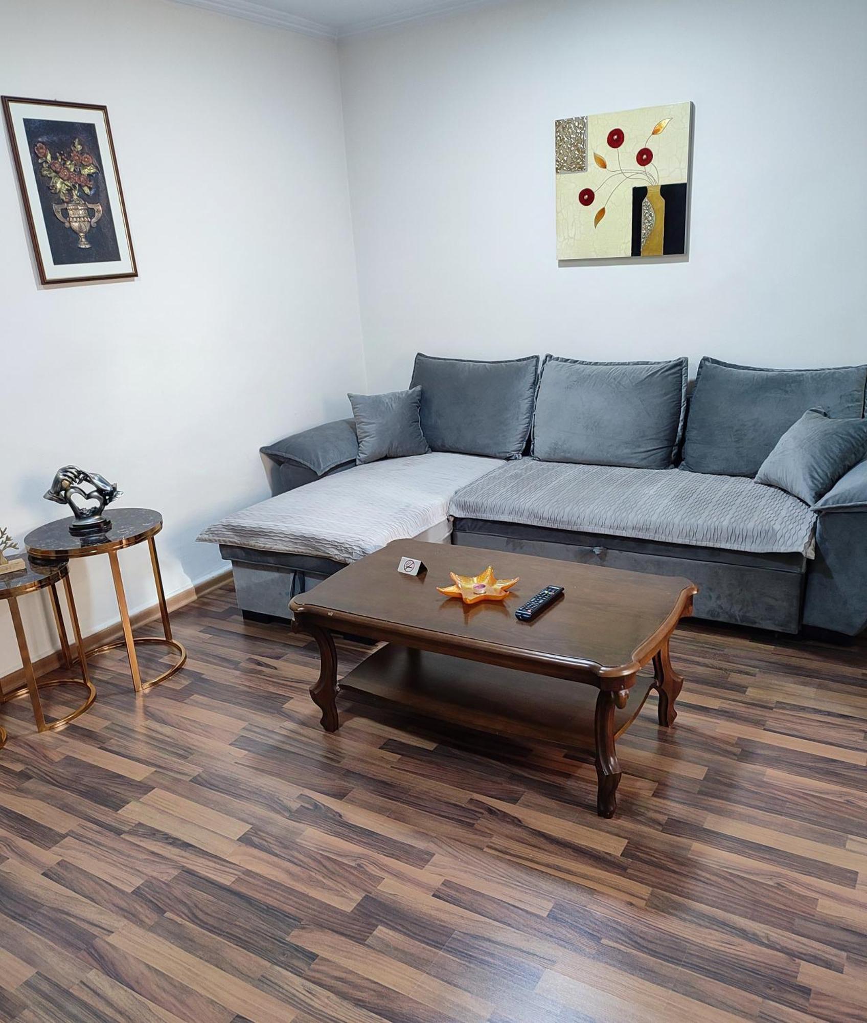 Lb Apartments Tirana Buitenkant foto